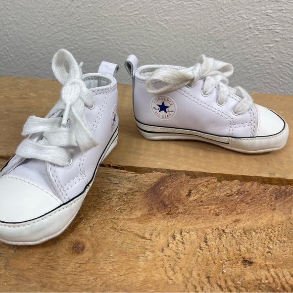 Infant Converse Crib Shoe Size 3 - Picture 2 of 4
